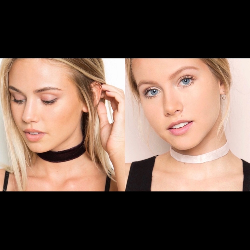 Brandy Melville black velvet and pink choker set